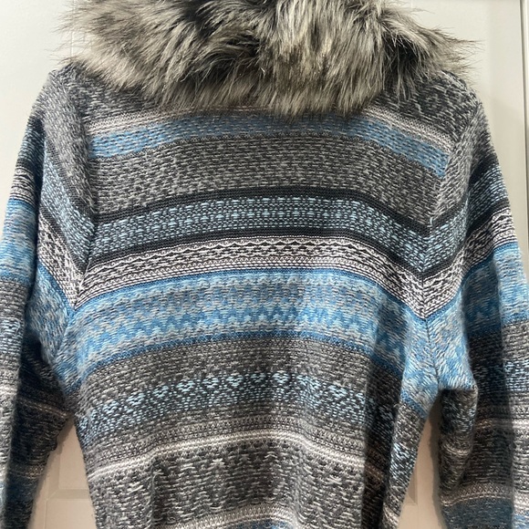 Chico’s Elaine Cardigan Duster with fur Blue Size 2 (Large) - Picture 11 of 14